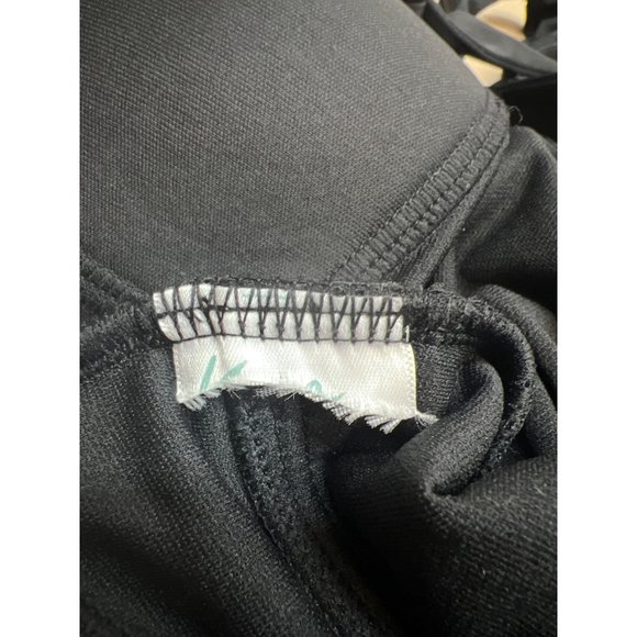 Women Plunge Front Scallop Full Coverage One Piece Swimsuit Kona Sol Black Small - Picture 6 of 6